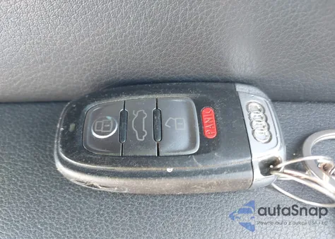 2011 Audi A5 2.0T Premium z USA, uszkodzony, nr VIN WAULFAFH3BN019742